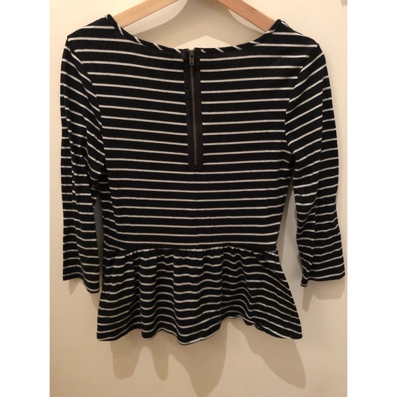 Peplum 3/4 sleeve top. Exposed zipper back. - Picture 2 of 2